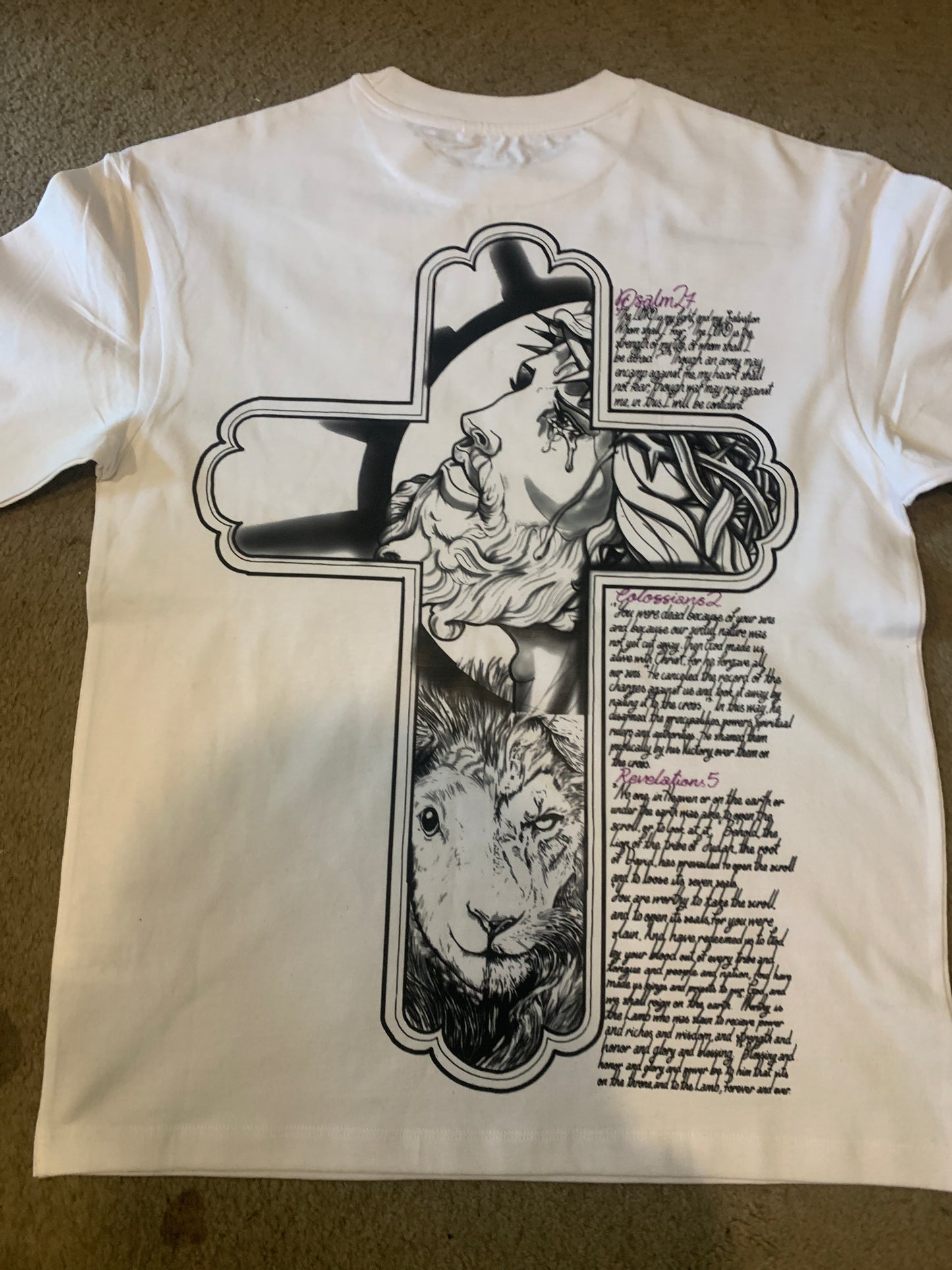 Kingdomart tee-lion and the lamb